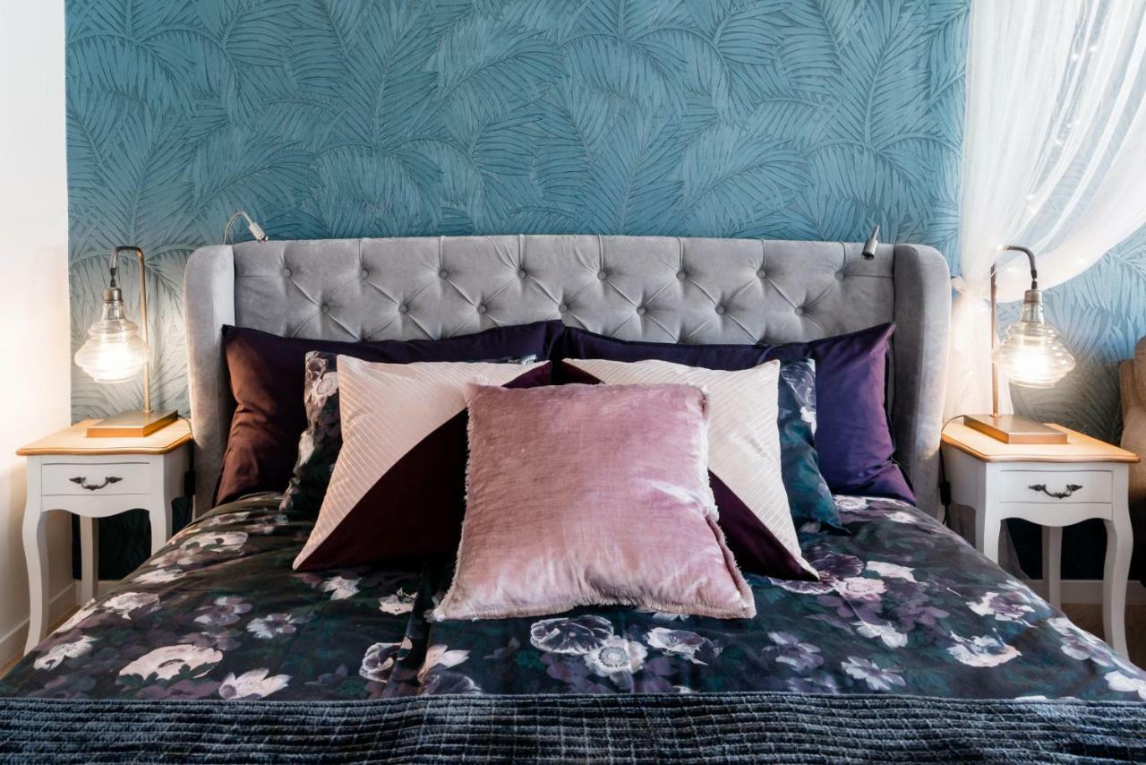 Apartment Romantic Designer