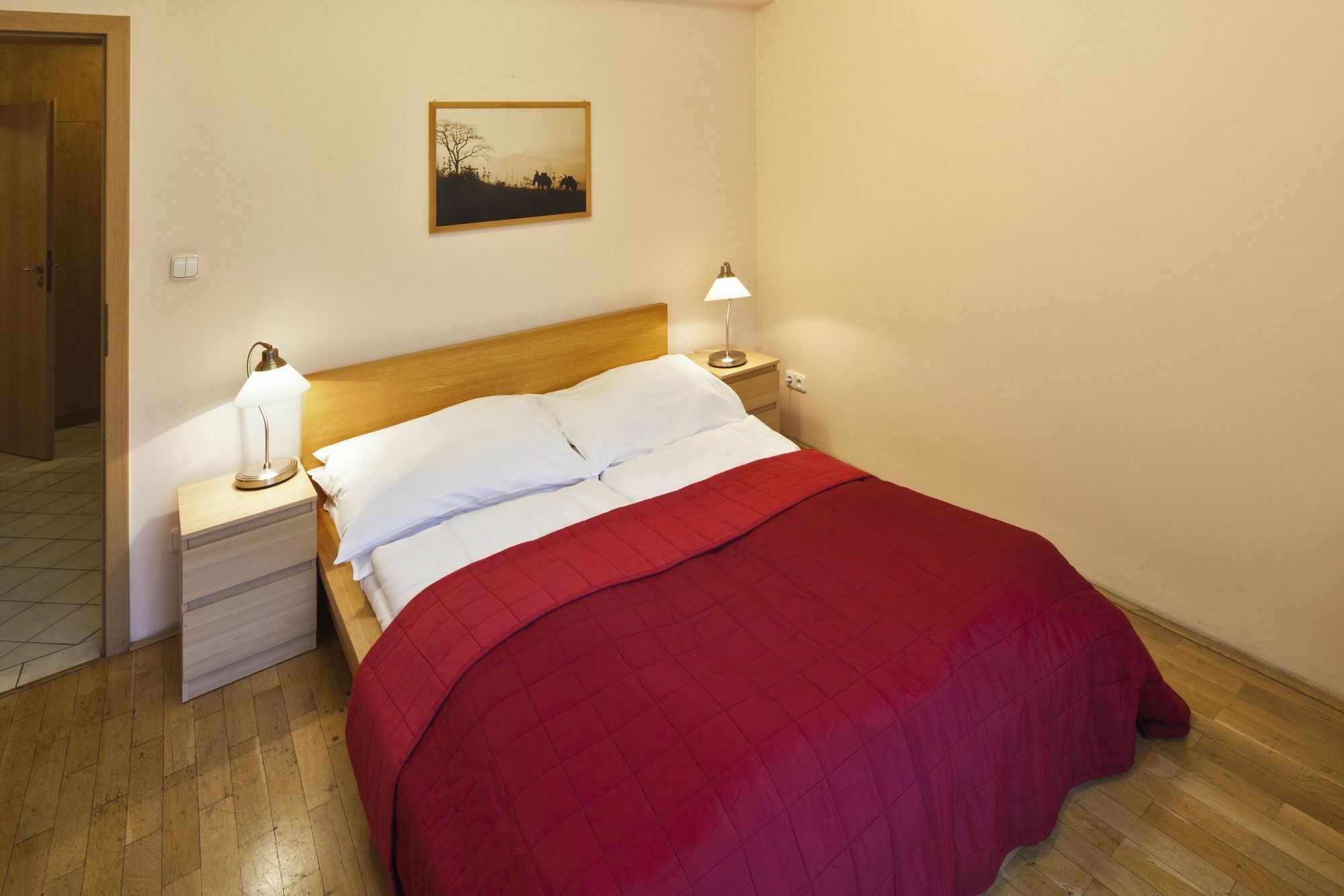 Aparthotel Capital 3*