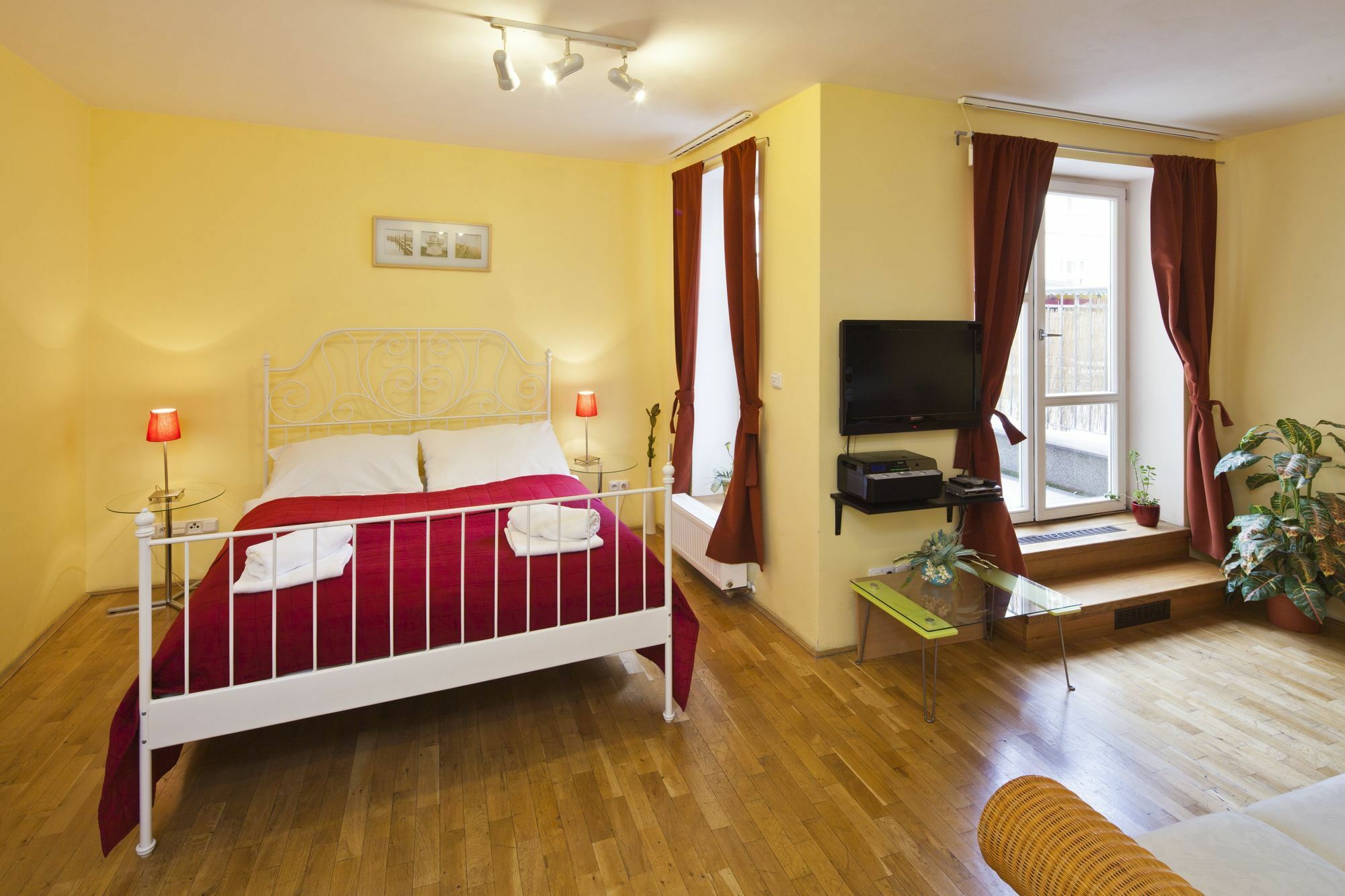 Aparthotel Capital 3*
