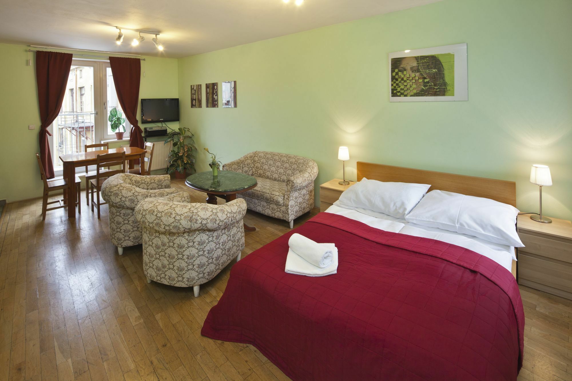 Aparthotel Capital