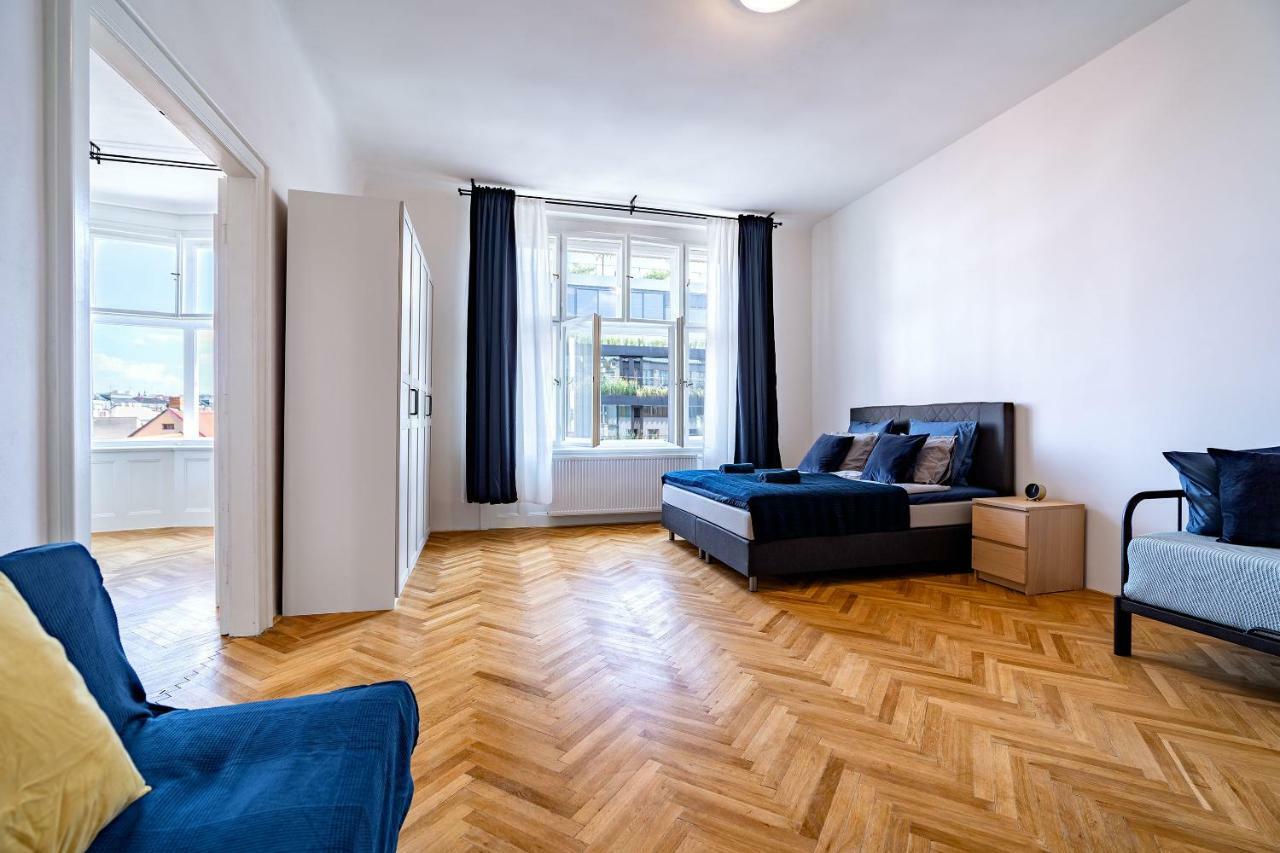 Avantguard Apartment