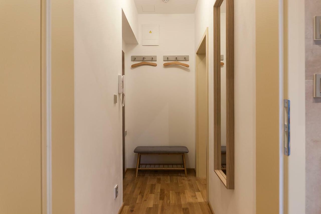 Expat House * Prague