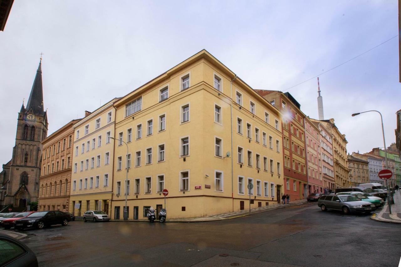Apartment Zizkov Cosy