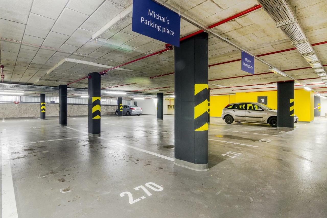 Daire Luxury Parking By Michal&friends *