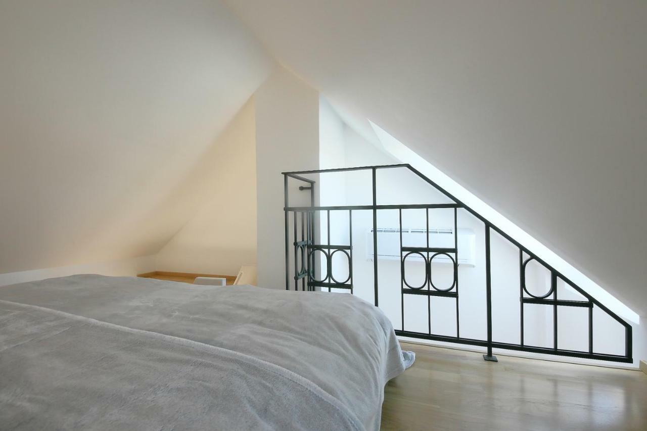 Expat House * Prague