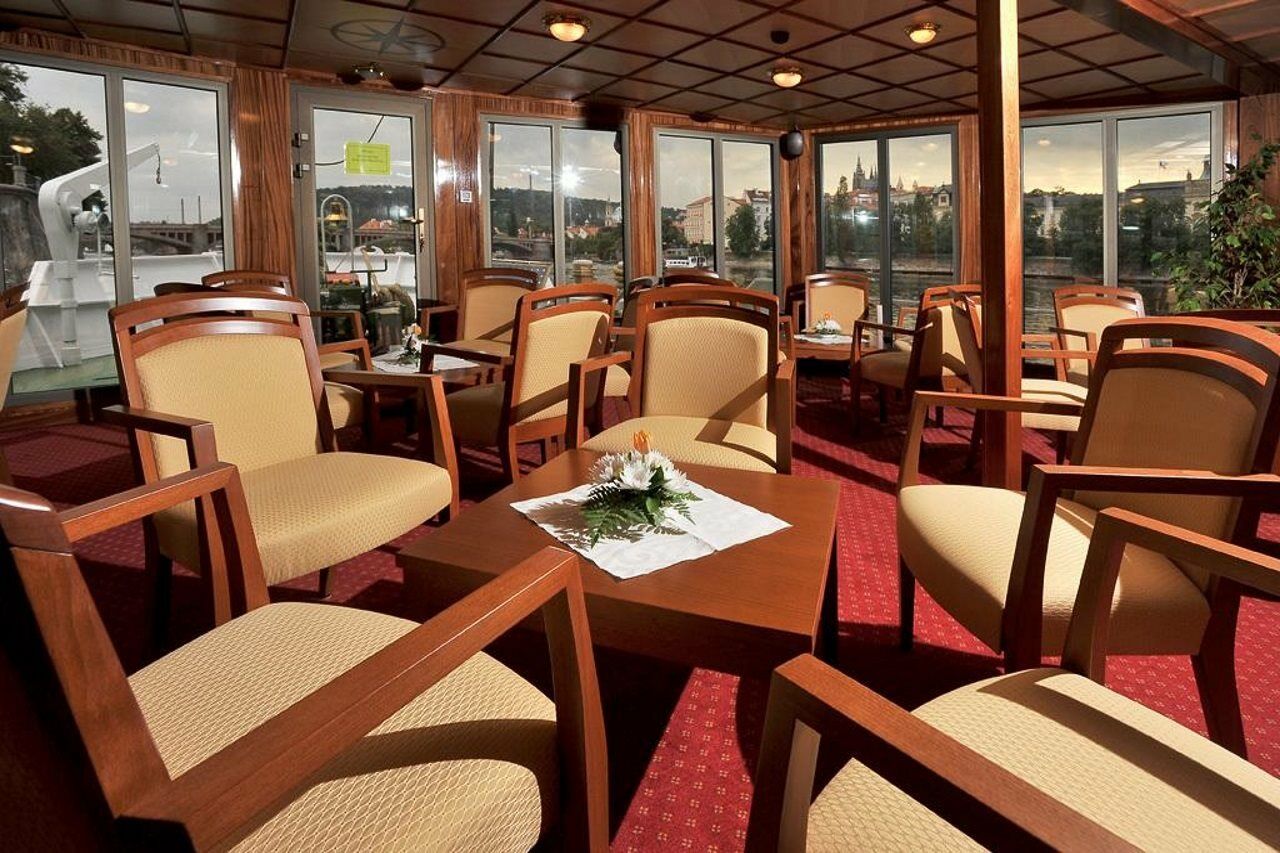 Florentina Boat Botel