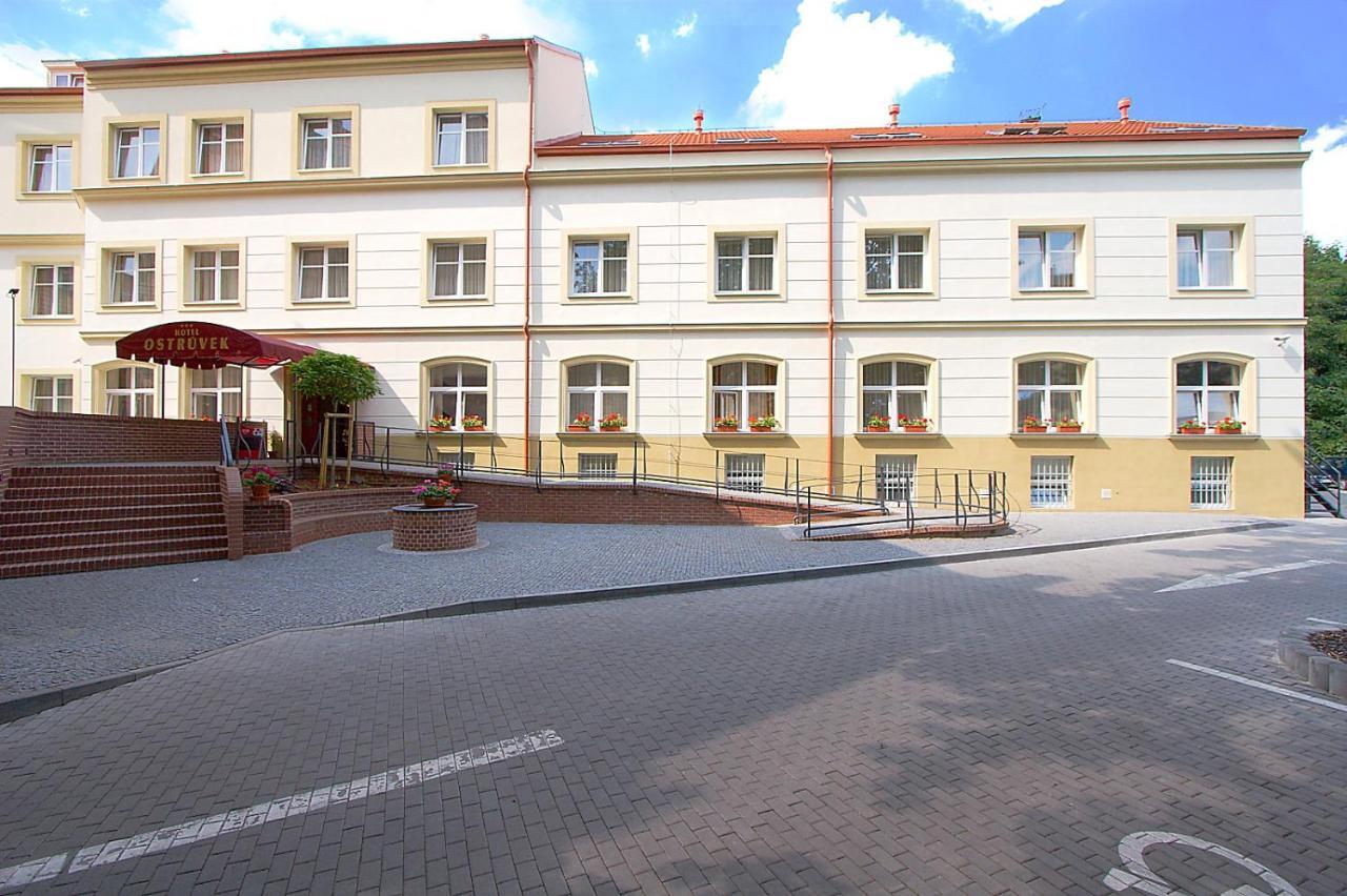 Ostruvek Hotel 3*