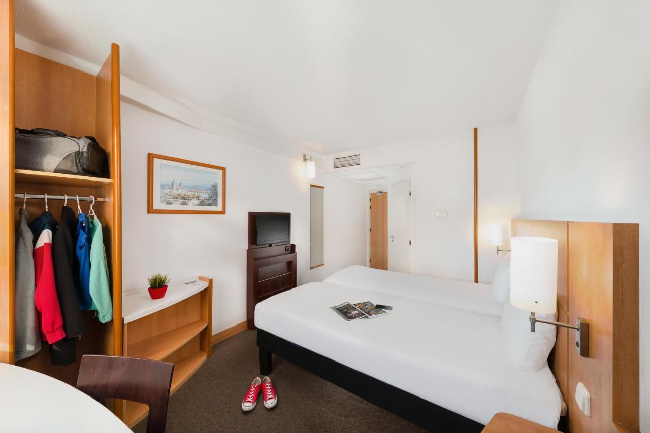 Ibis Mala Strana Hotel