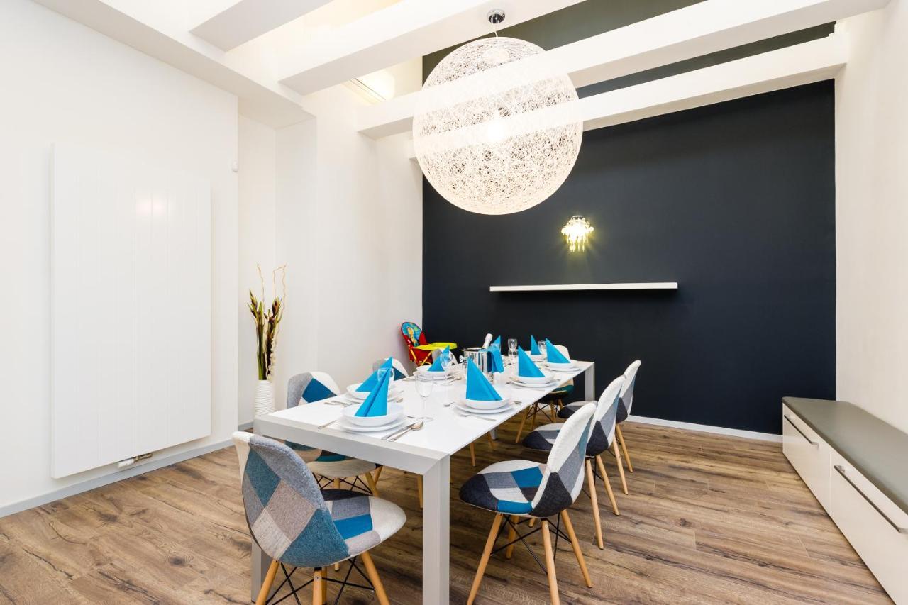 Empirent Mucha Apartments * Prague