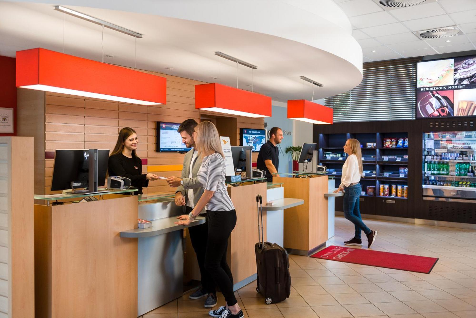 Ibis Mala Strana 3* Prague