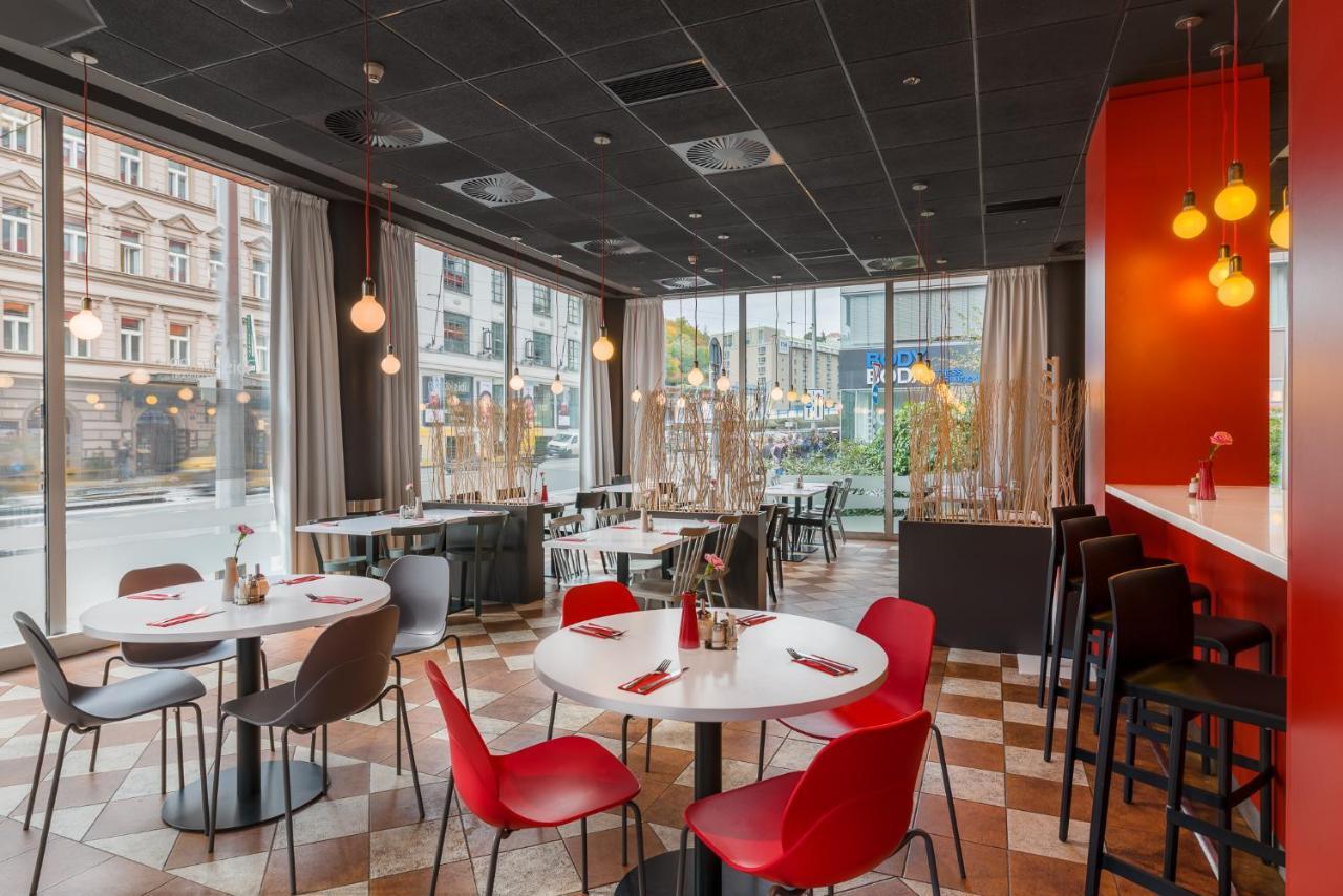 Ibis Mala Strana 3* Prague