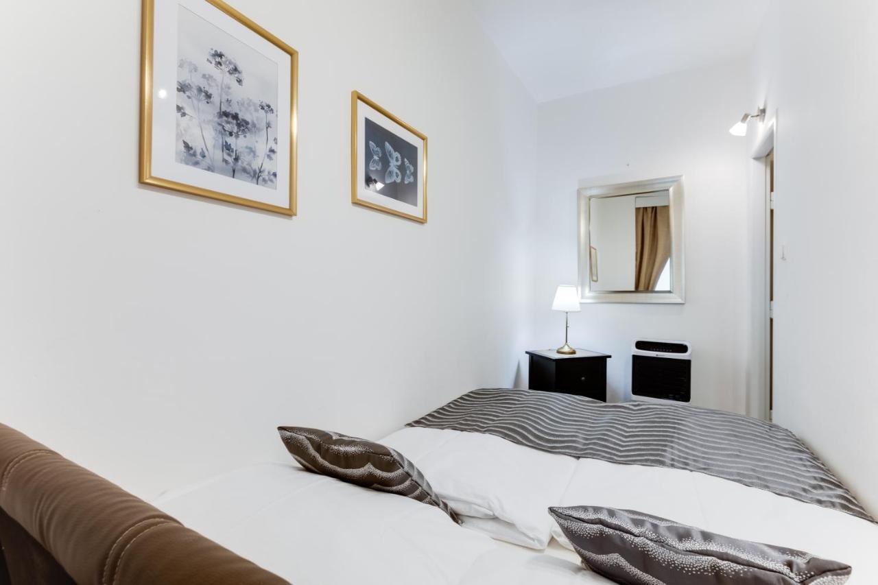 Exclusive Riverside In The Heart Of Apartment *