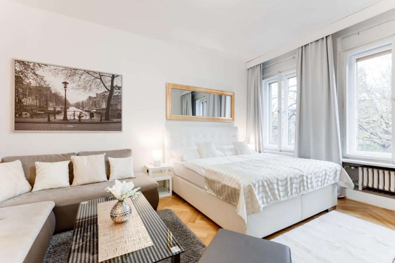 Exclusive Riverside In The Heart Of Apartment