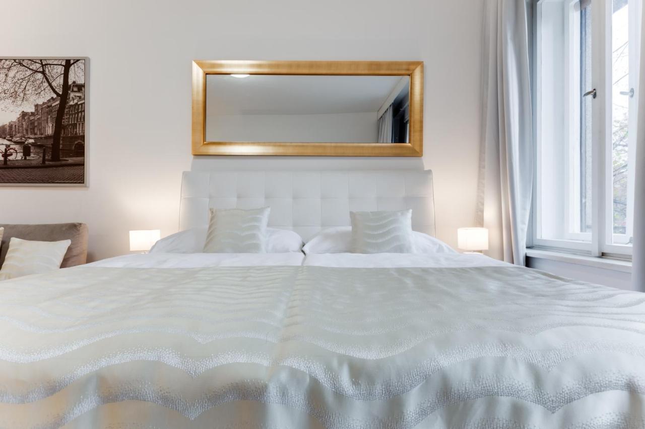 Exclusive Riverside In The Heart Of Apartment Prague