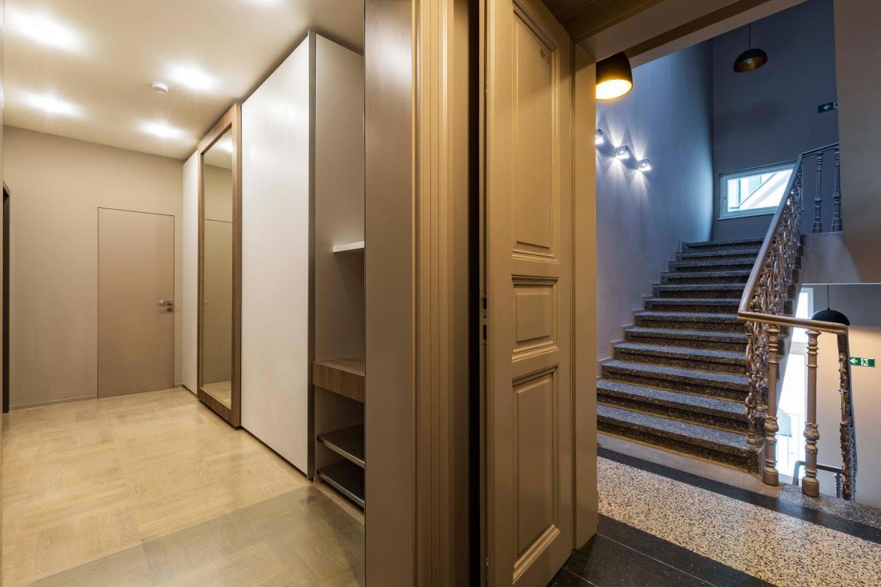 New Luxury Apt With Ac&parking In The Center Of Apartment *