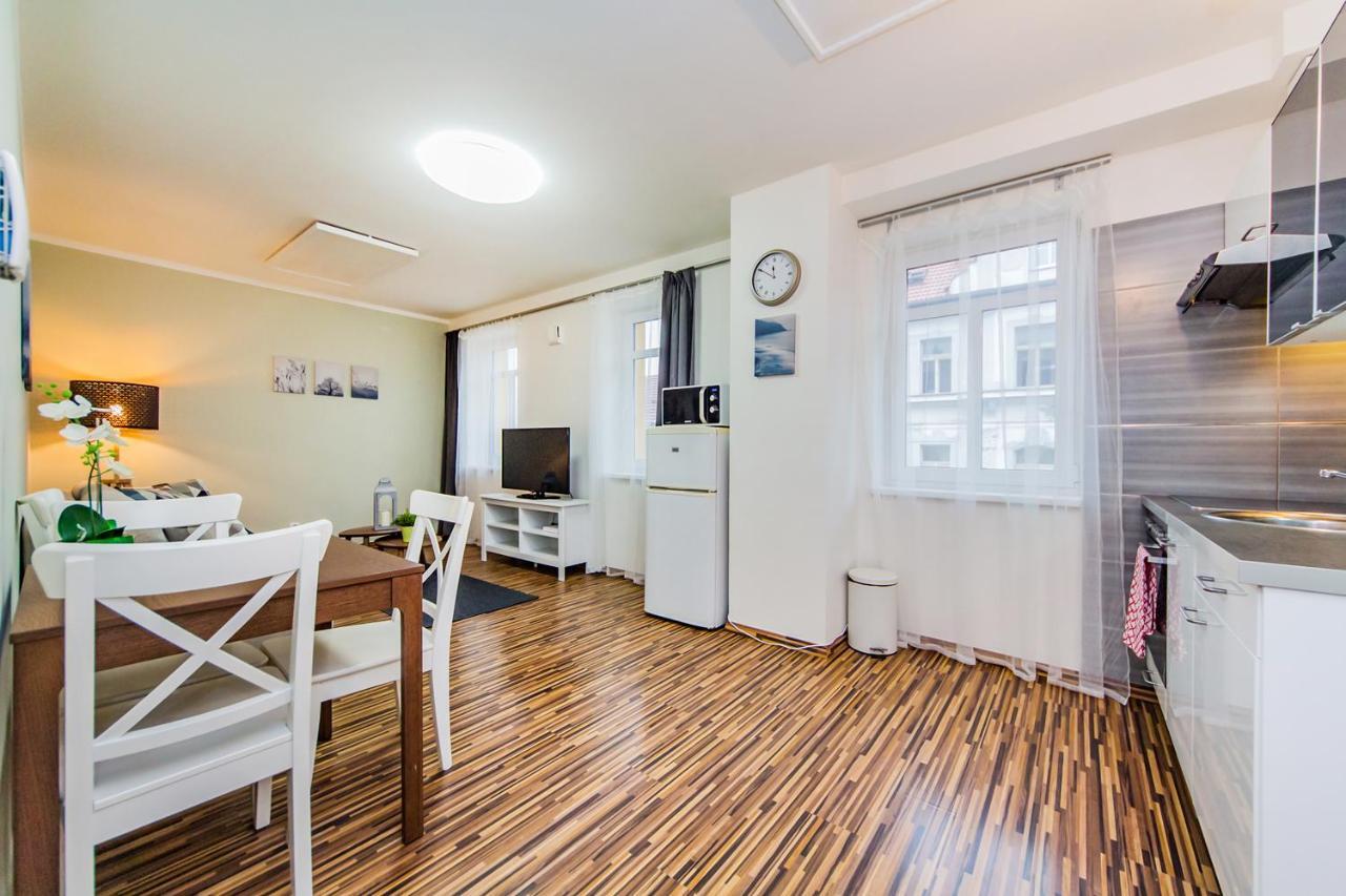 Heleny Malirove Apartment