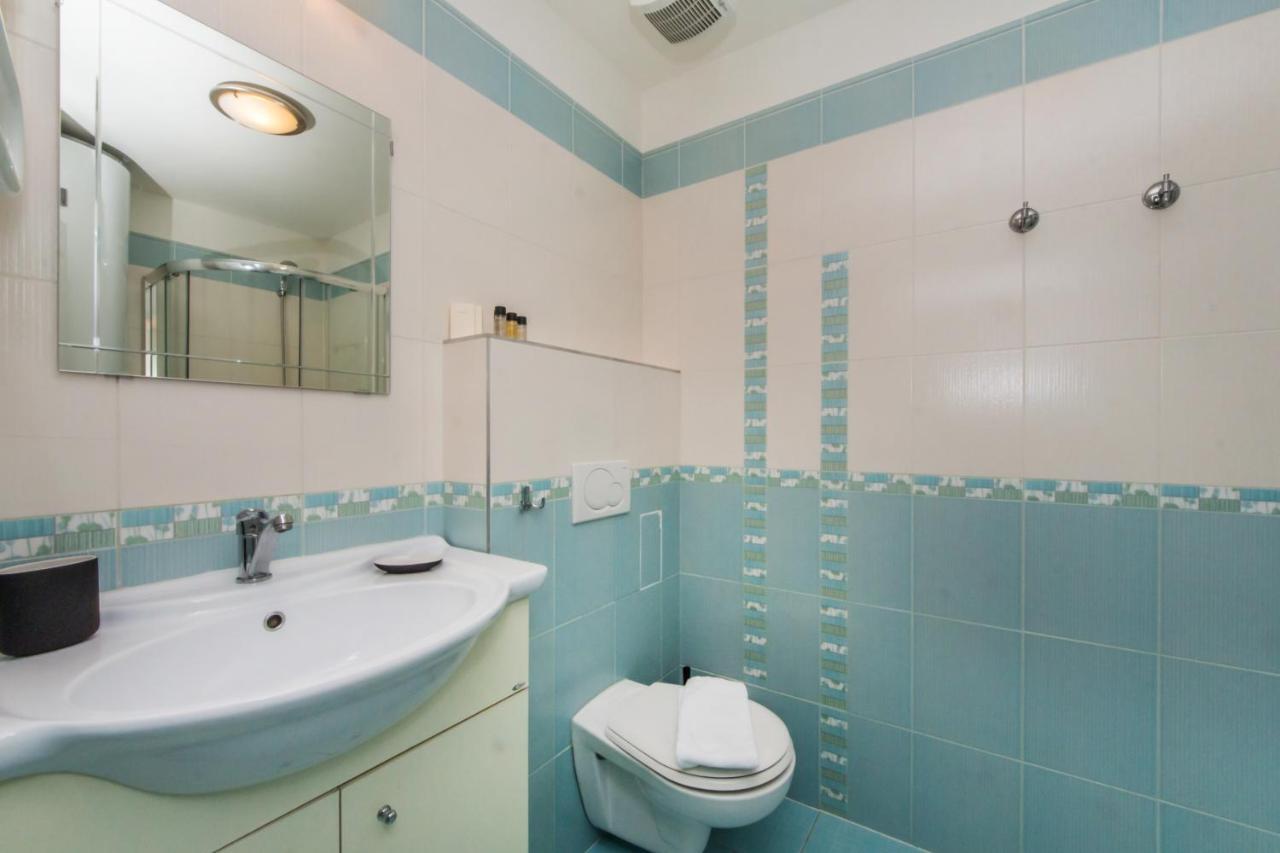 Apartment Heleny Malirove *