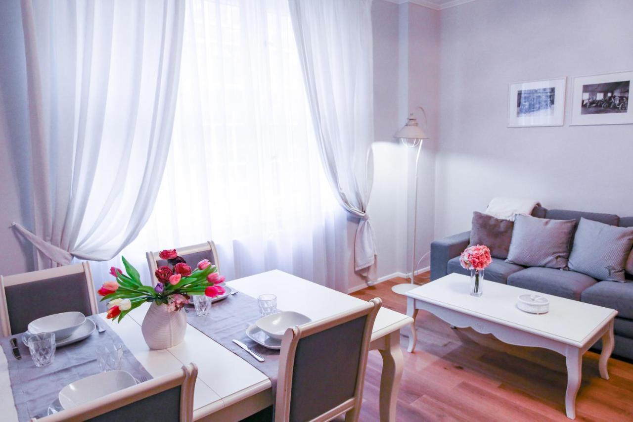 Apartment White & Gray