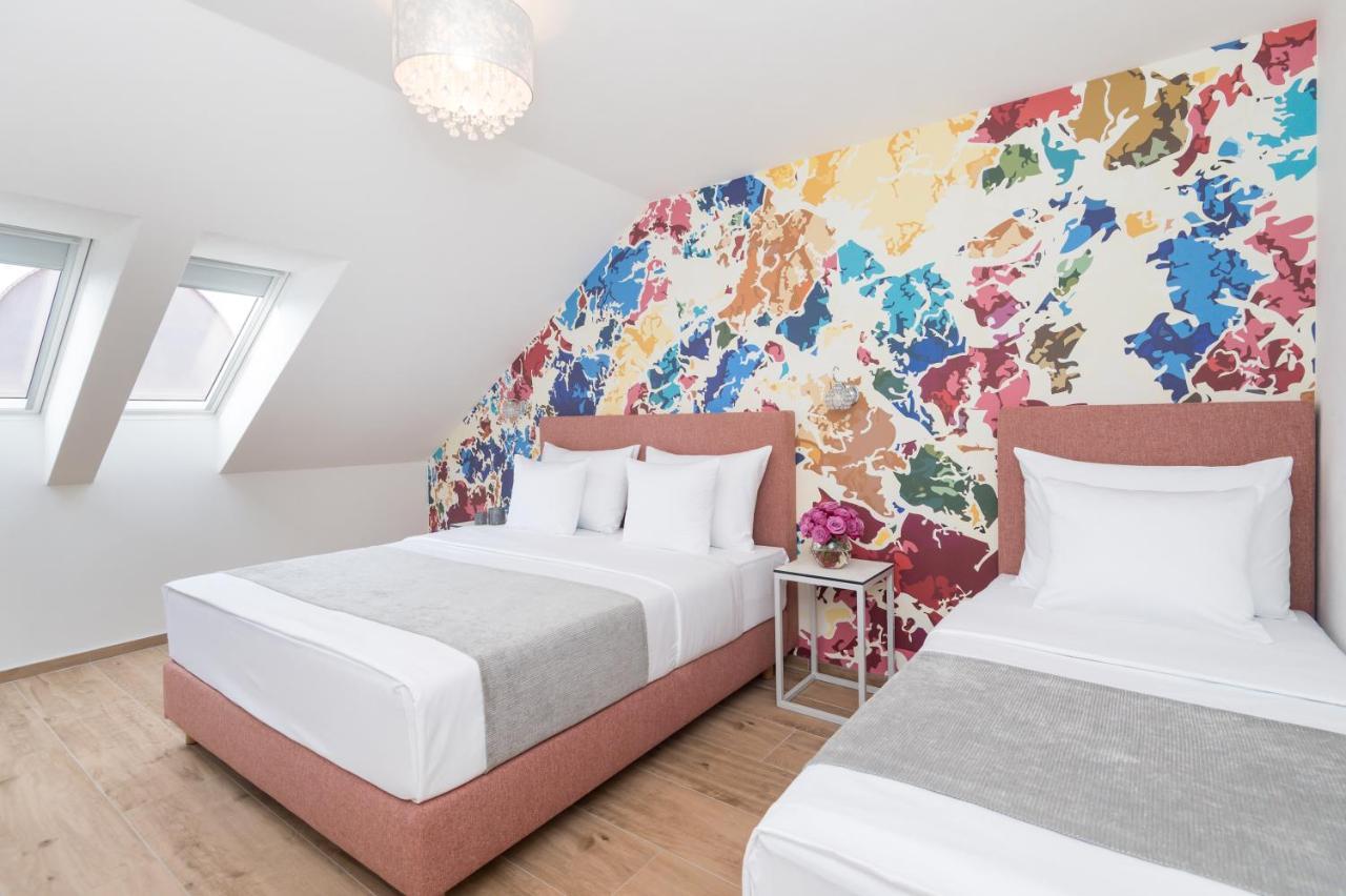 Eight Secrets Boutique By Dwellfort Praga