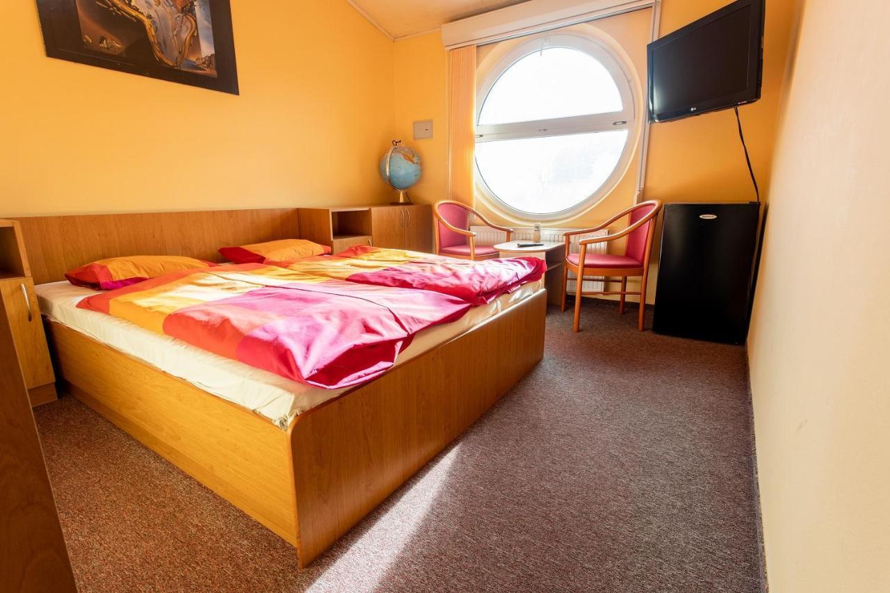 Skolicka Otel Prag
