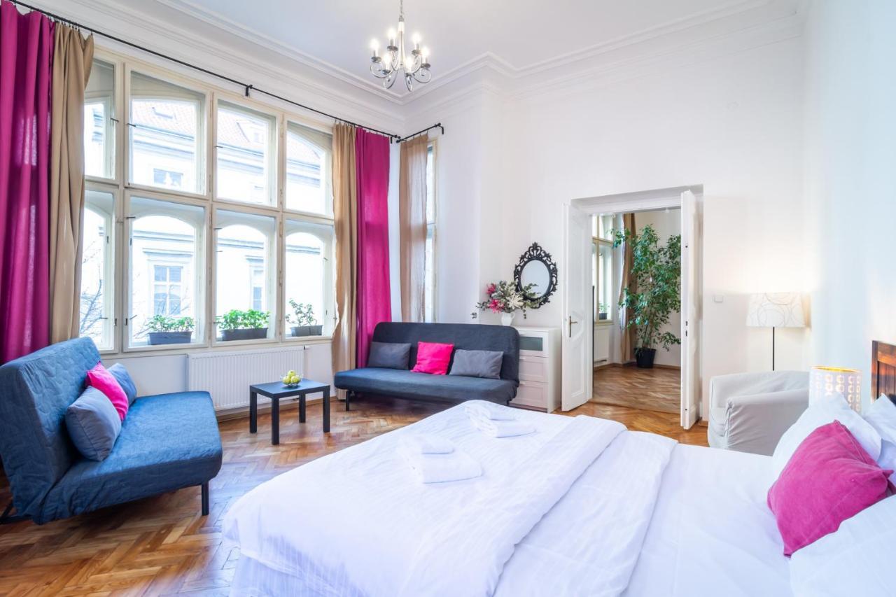 Apartment Royal Road Prag