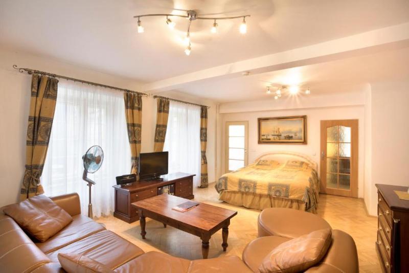 Hotel U By Bhg