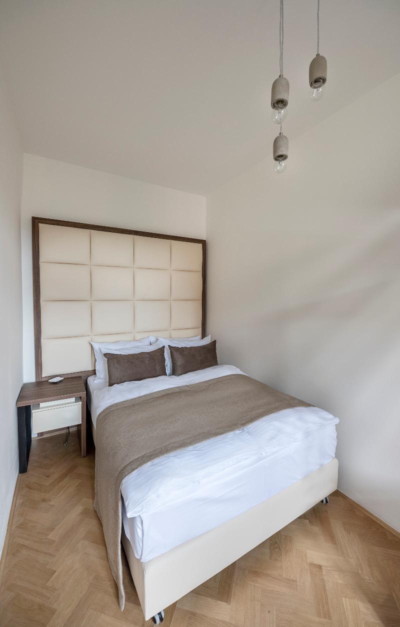 Letna Garden Apartment *