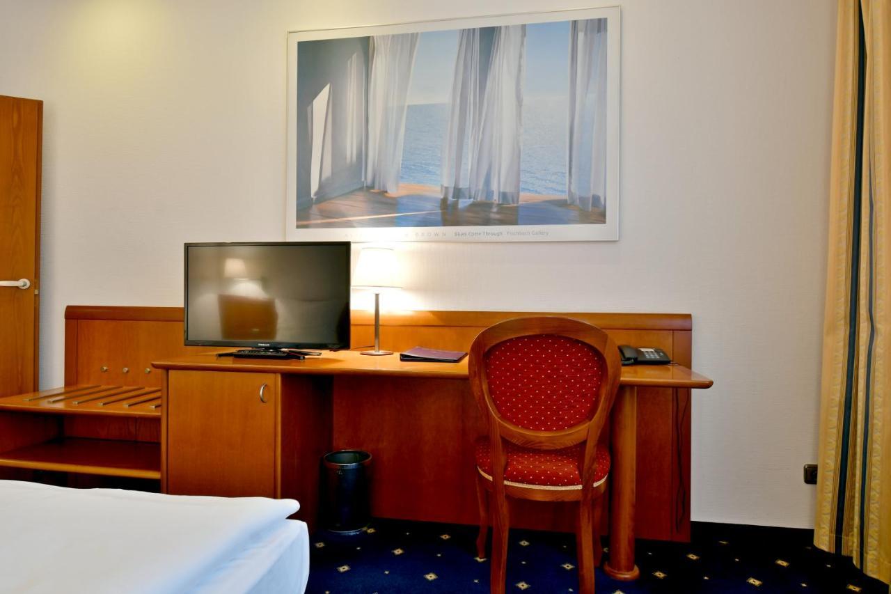 Coronet Hotel