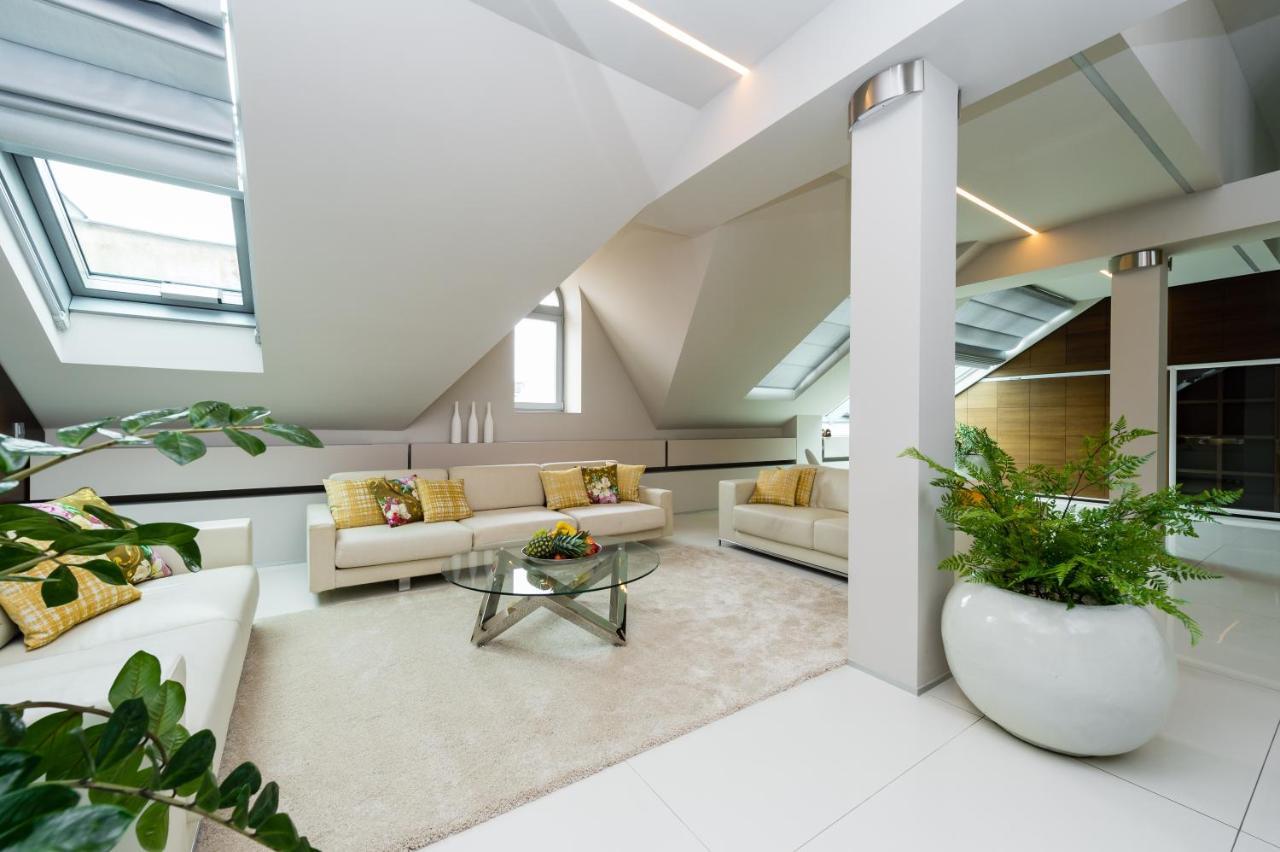 Grand Central Residence By Tkc