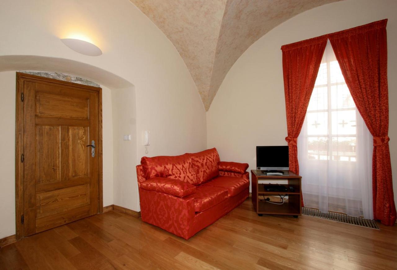 Residence Thunovska *