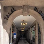 39 Dlouha Old Town Apartment