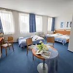 Ea Hotel Populus