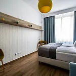 Executive Bright Apt. By Ruterra