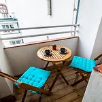 Executive Bright Apt. By Ruterra