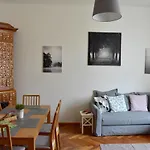 Airstay Prague : Deluxe Apartment Old Town