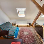 Prague Days - Sunlit Attic Loft In Vinohrady