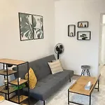 Byt Ve Vrsovicich K Pronajmuti - Cozy Apartment Vrsovice