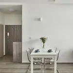 Minimalist Apartment On Wenceslas Square By Prague Days