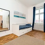 Elegant, Modern, 2-Bed Flat By Museum Of Prague
