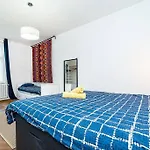 Elegant, Modern, 2-Bed Flat By Museum Of Prague