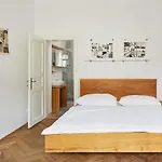 Artsy Flat Near Wenceslas Square By Prague Days