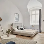 Cozy Flat In New Town By Prague Days