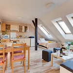 Jane\'S Charming Apartment