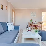 Jane\'S Charming Apartment