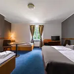 Prague Hotel Carl Inn Restaurant & Free Parking