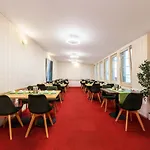 Hotel Meda Of Museum Kampa