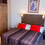 Ea Hotel Crystal Palace