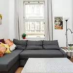 Bright, Spacious Apartment In The Historic Centre