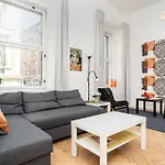 Bright, Spacious Apartment In The Historic Centre