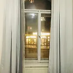 Hotelflat In Square Praha 2